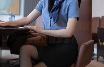 秀人网 – 谁能抗拒？奶油妹妹校服瞬间，免费原图分享！