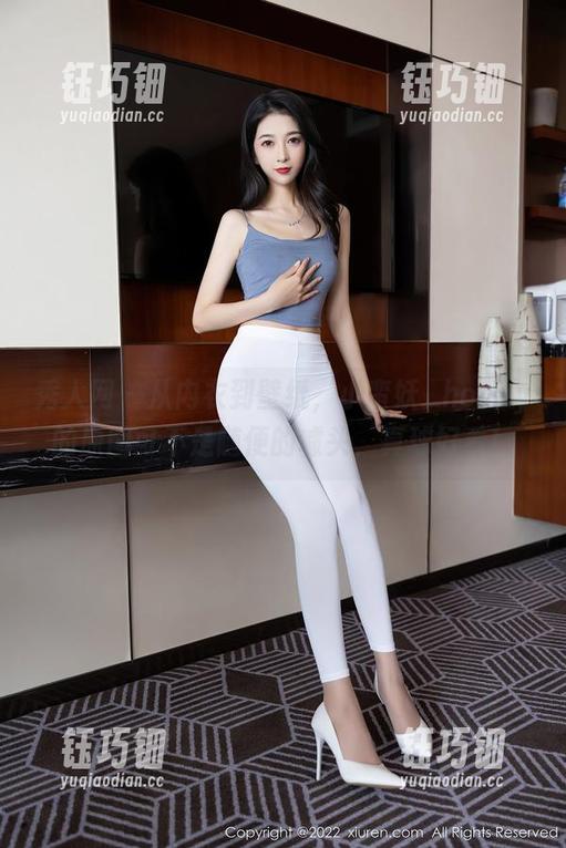 秀人网-小蛮妖_honey 秀人网 - 从内衣到壁纸,小蛮妖_honey的原图可不是随便的噱头,真球好看!