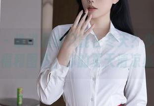 秀人网 – 谁说黑丝只能在冬天？少女心雪雪的福利图集，你的夏天清凉必备！