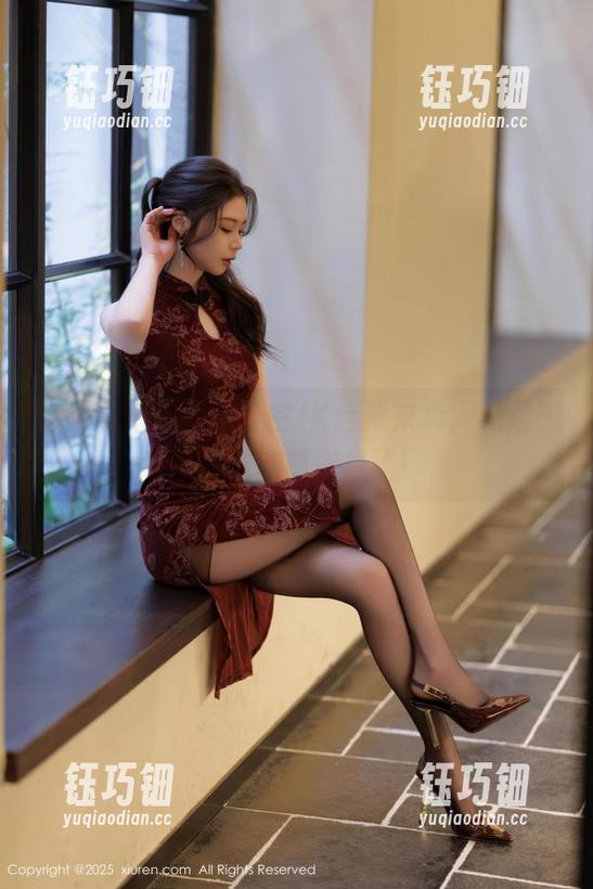 秀人网-心妍小公主 秀人网 - 心妍小公主JK合集来袭,光是想象就觉得要窒息了!