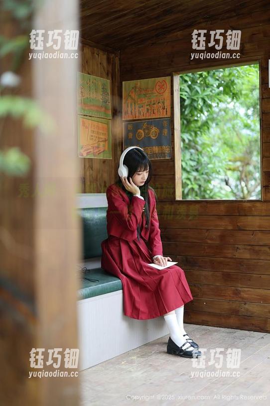 秀人网-戴允祺zoe 秀人网 - 从戴允祺zoe的旅拍作品里,偷偷窃取一些灵感和羡慕