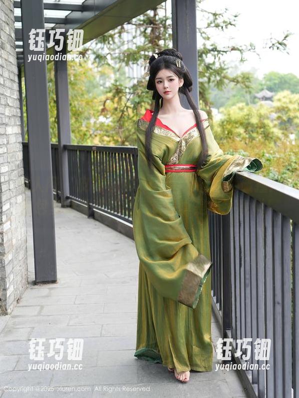 秀人网-木木hanna 秀人网 - 皮衣与木木hanna的奇妙碰撞:图包里的那些瞬间,资源真是出乎意料!