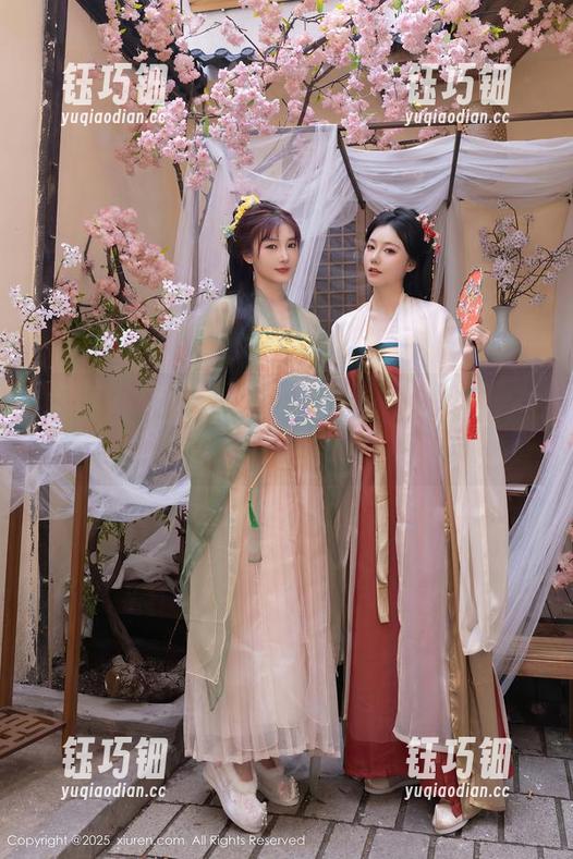秀人网-沐言yanyan 秀人网 - “沐言yanyan女孩”资源大放送:不怕你看了后想要更多!