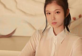 秀人网 – 葛征净高184cm的JK漫游:一组套图更新,那个女生的魅力又升级了!