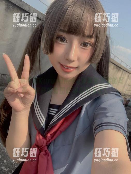 胡桃猫Kurumineko 看!胡桃猫Kurumineko穿着职业装的写真,这样的套图你绝对没见过!