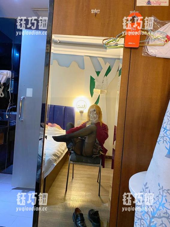 芋圆侑子 呐,免费的金毛不良JK资源,快来看看芋圆侑子的独家魅力。没看就亏了!