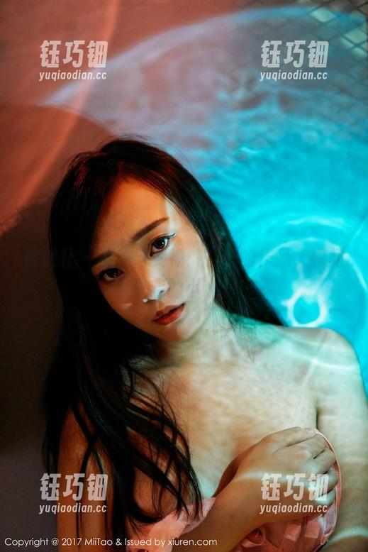 蜜桃社-杏子 蜜桃社 - 私拍与女神:杏子的作品,瞬间击中我的小心脏!