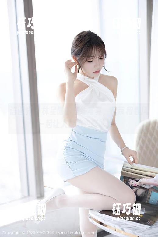 语画界 - 林星阑的在线写真，吊带和春风一起让人瞬间想喝冰饮！