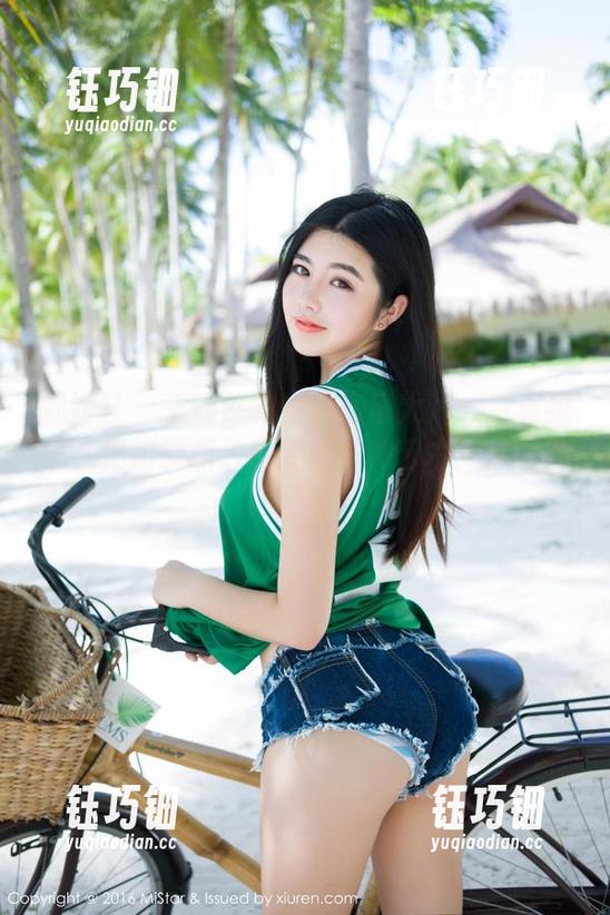 魅妍社-王婉悠 魅妍社 - 王婉悠的瑜伽高清大片:看看我怎么把扭腰和放松变成一种艺术!分享我的秘诀!
